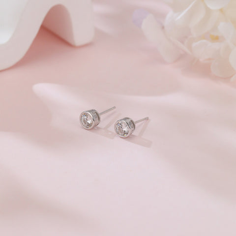 925 Sterling Silver Elegant Moissanite Stud Earrings In Platinum Setting