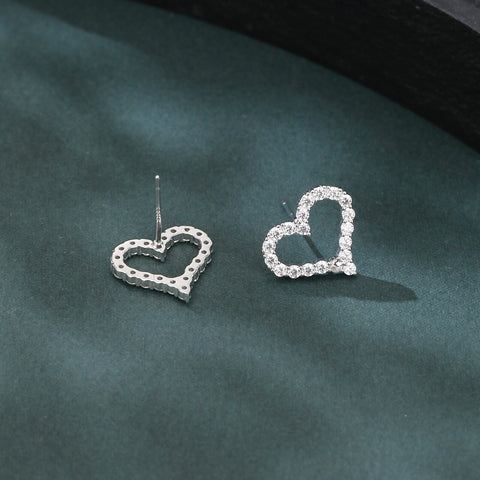 925 Sterling Silver Elegant Heart-shaped Zircon Accent Silver Stud Earrings