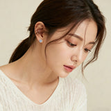 925 Sterling Silver Elegant Heart-shaped Zircon Stud Earrings In Sterling Silver