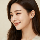 925 Sterling Silver Classic Round Moissanite Stud Earrings In Silver: Timeless Elegance For Everyday Wear