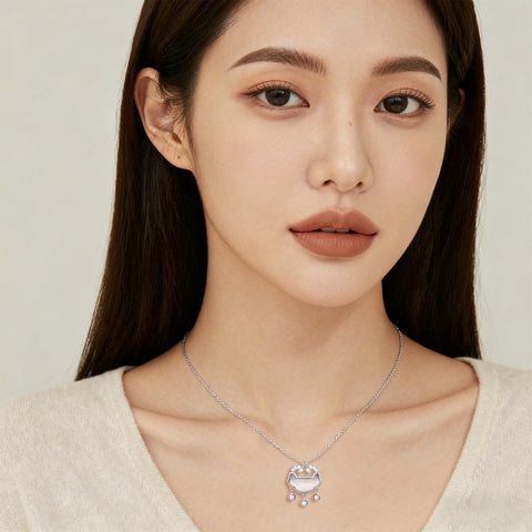 925 Sterling Silver Elegant Silver Cloud Pendant Necklace With Zircon Accents And Dangling Spheres