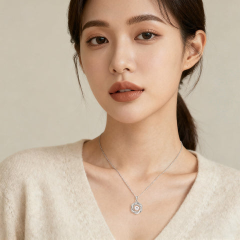 925 Sterling Silver Elegant Silver Zircon Pendant Necklace With Twisted Design – Timeless Luxury Jewelry