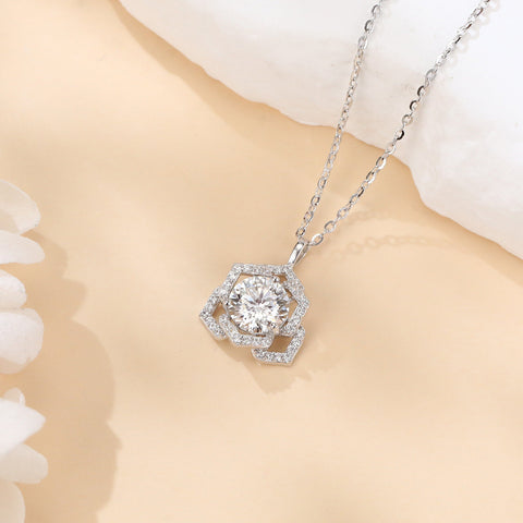 925 Sterling Silver Elegant Moissanite Pendant Necklace: Timeless Luxury In Floral Design
