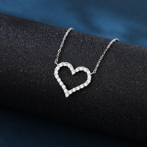 925 Sterling Silver Elegant Zircon Heart Pendant Necklace