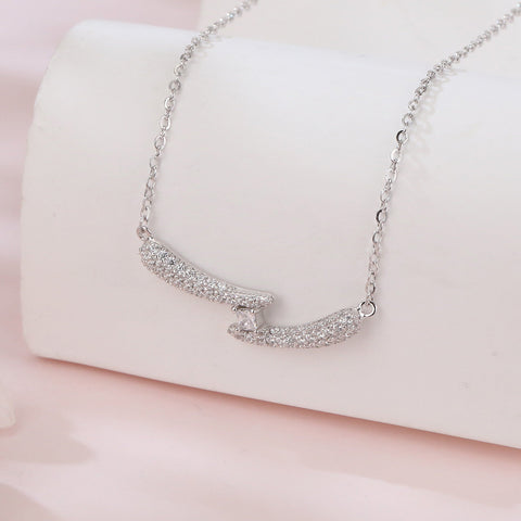 925 Sterling Silver Elegant Silver Zircon Smile Wave Pendant Necklace