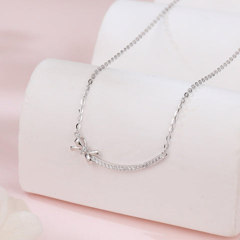 925 Sterling Silver Elegant Silver Zircon Bow Necklace With Curved Bar Pendant