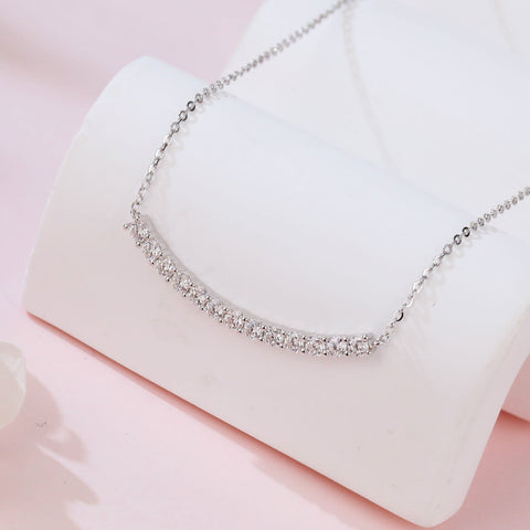 925 Sterling Silver Elegant Moissanite Curved Bar Necklace In Sterling Silver